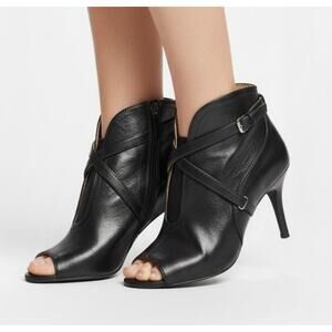 Nine West Black Leather Gaige Open Toe Peep Toe Sandal Heel Buckle Bootie Sz 9